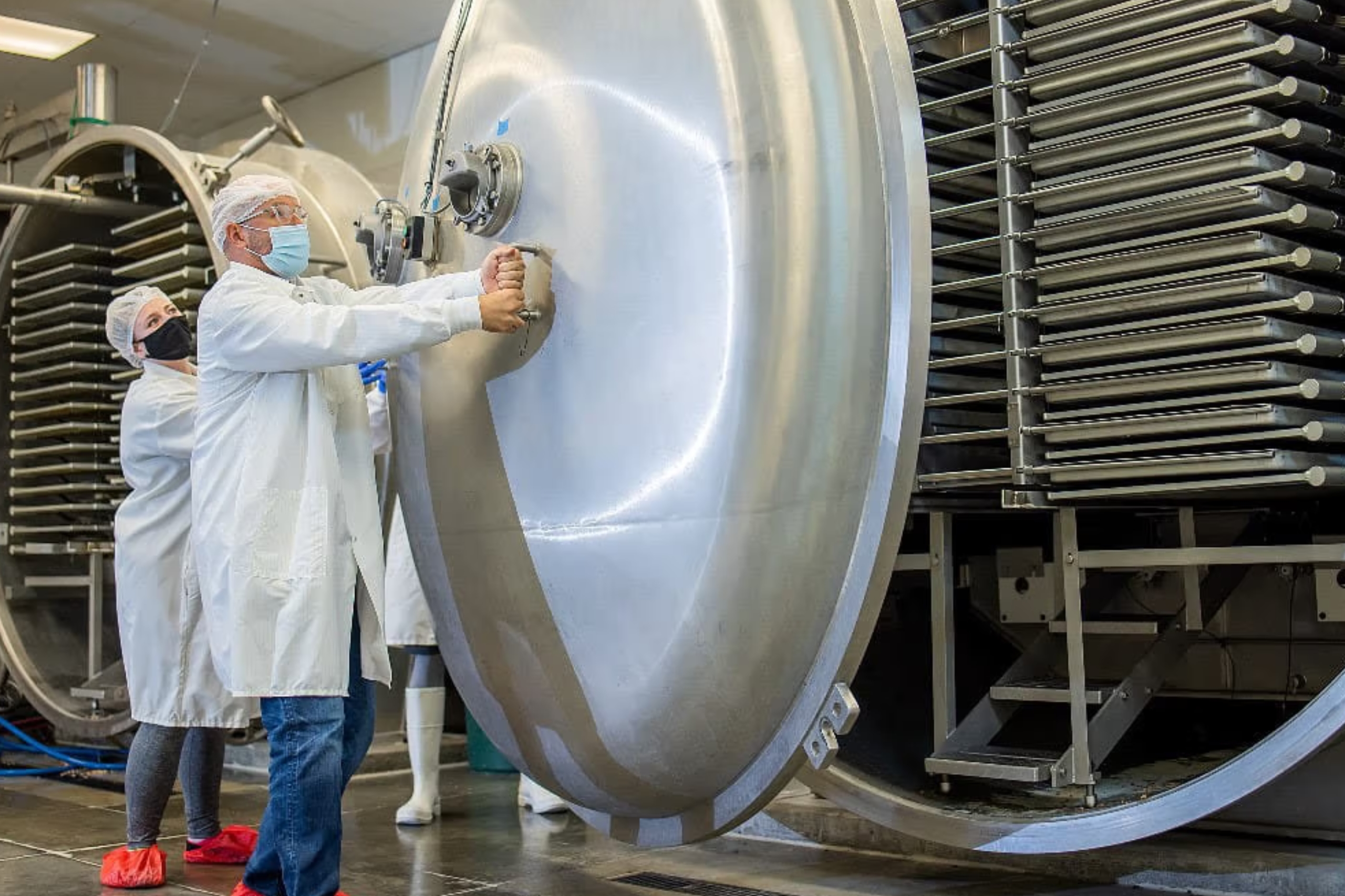 Selecting and Implementing the Right Freeze Drying Machine System